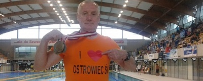 Pobił rekord świata i zdobył cztery medale. Ma 71-lat